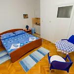 Ivana Apartament *