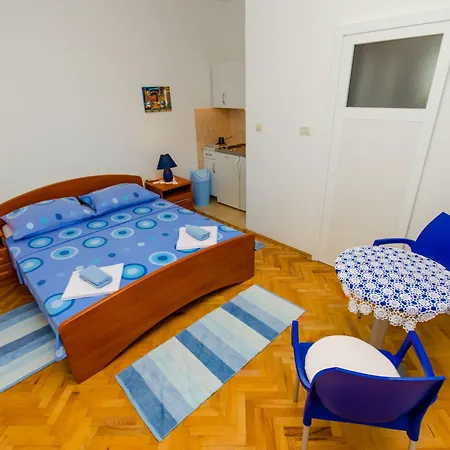 Ivana Apartment *