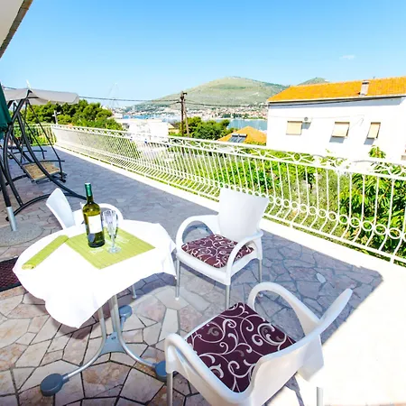 Ivana Apartment *
